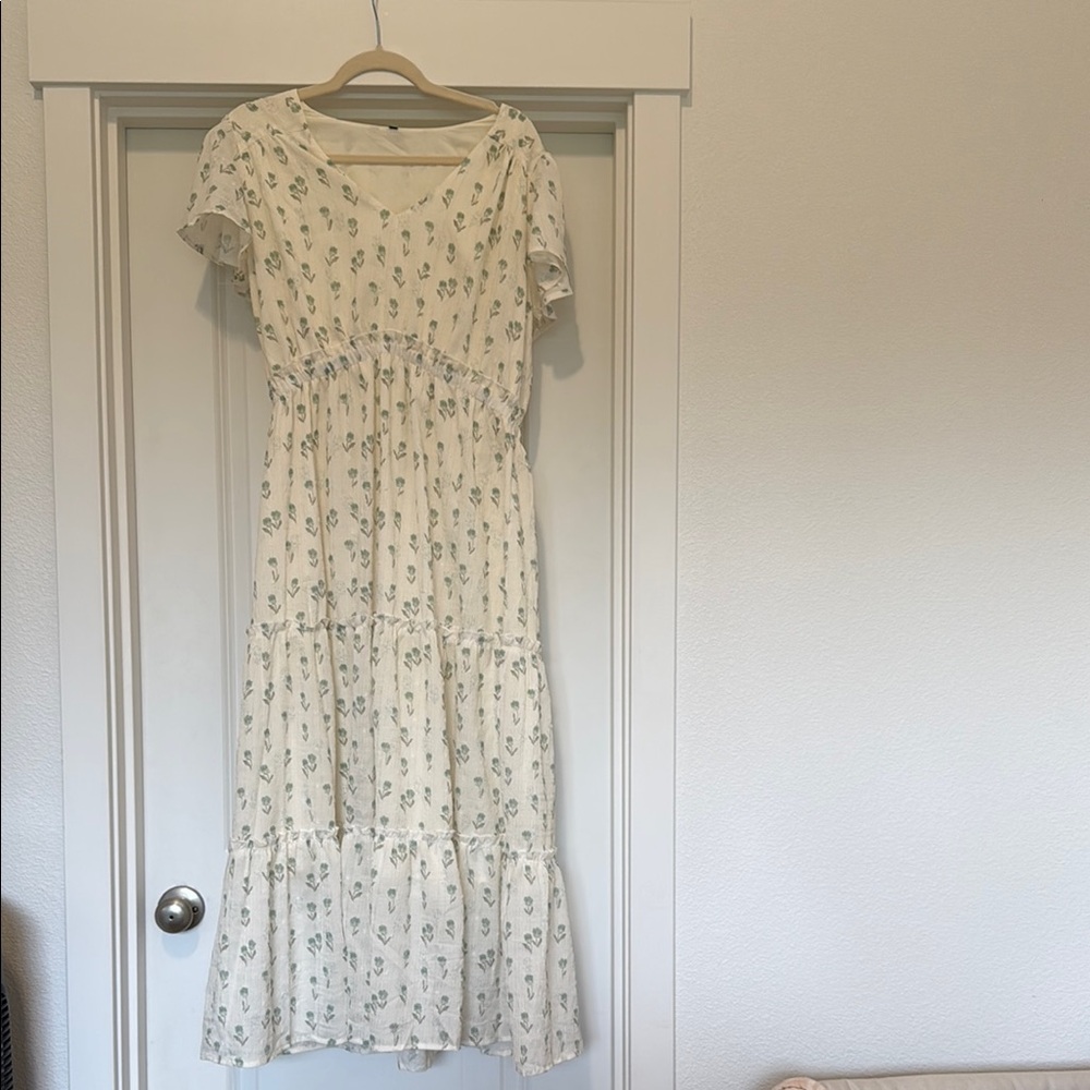 Floral Cream Maxi Dress